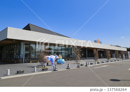 道の駅都城NiQLL（宮崎県） 137568264