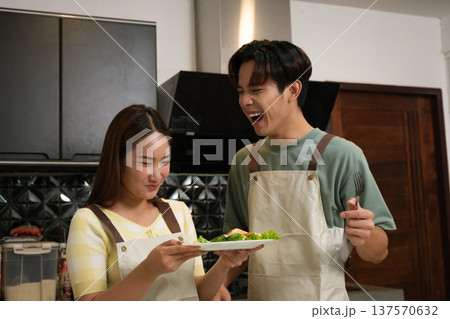 Asian couple at home 137570632