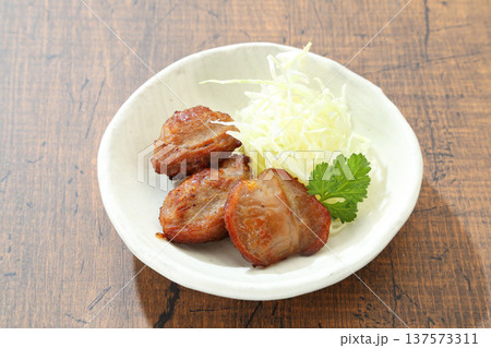 居酒屋おつまみメニュー　砂肝焼き 137573311