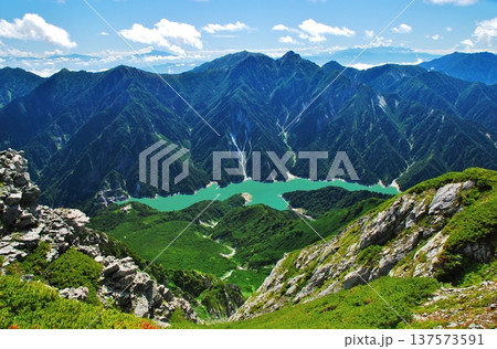 雄山から望む立山縦走路 137573591