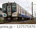 JR東日本HB-E210系ハイブリッド気動車 137575970