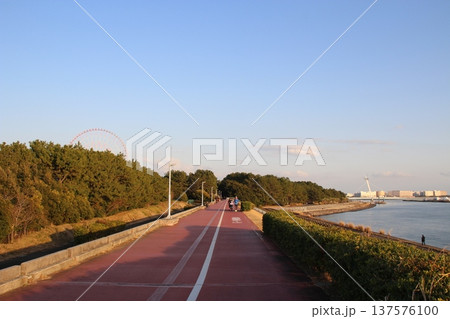 葛西臨海公園　荒川　ランニングコース 137576100