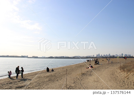 葛西臨海公園 海岸 海辺 葛西臨海公園 海岸 海辺 137576144