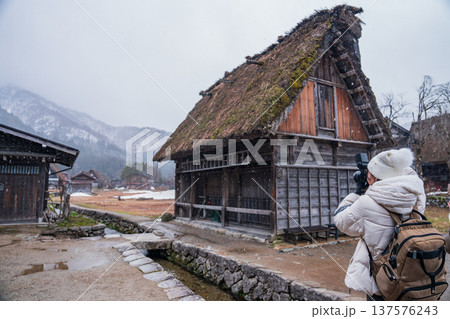白川郷で降った雪 白川郷で降った雪 137576243