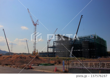 建設機械 クローラークレーン 【北九州市長野津田土地区画整理事業】 137576287