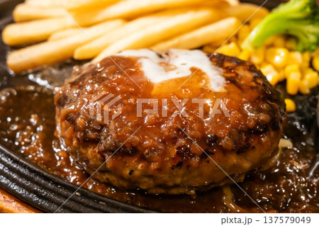 ハンバーグ 137579049