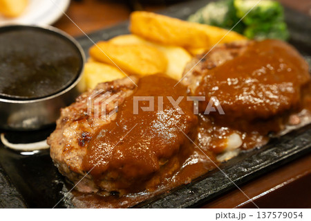 ハンバーグ ハンバーグ 137579054