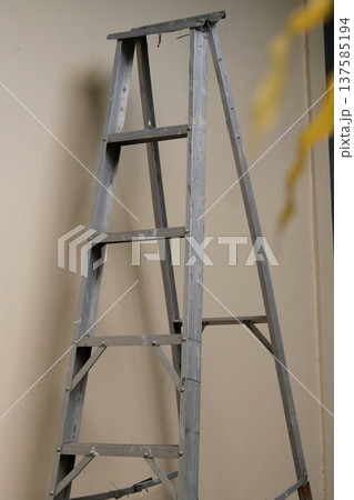 scaffolding used in the construction site 137585194
