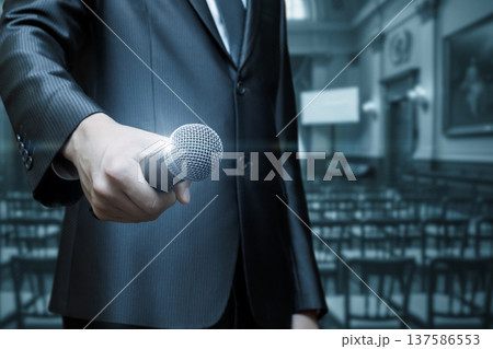 Confidently mic'ing up 137586553