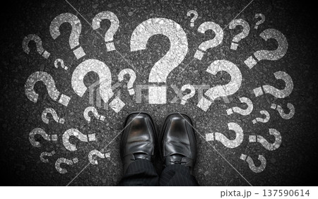 Black business shoes and many question marks - problem concept Black business shoes and many question marks - problem concept 137590614