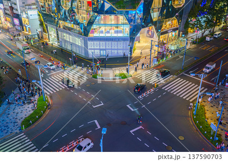 Tokyo, Japan - Oct 15 2024, panoramic aerial view of tokyu Plaza Harajuku "Harakado" and the intersection in front of it, at night with illumination, Tokyo, Japan Tokyo, Japan - Oct 15 2024, panoramic aerial view of tokyu Plaza Harajuku "Harakado" and the intersection in front of it, at night with illumination, Tokyo, Japan 137590703