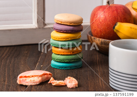 カラフルなクッキー 137591199