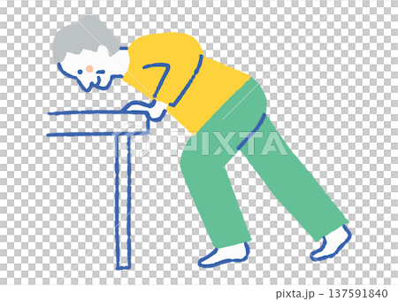 机に手をついてストレッチをするシニア男性_色 137591840