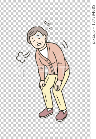 息切れをして大きな呼吸をする高齢者女性 137594685