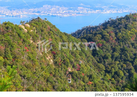 【広島県】日本三景安芸の宮島の宮島ロープウェイ 【広島県】日本三景安芸の宮島の宮島ロープウェイ 137595934