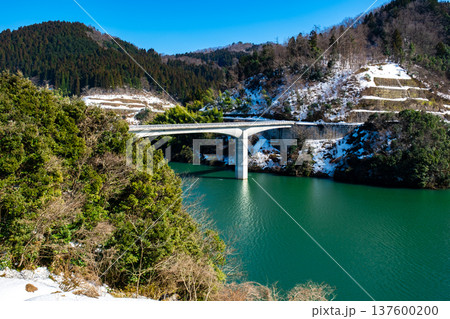 因幡万葉湖の殿ダム大橋　鳥取県鳥取市国府町殿 137600200
