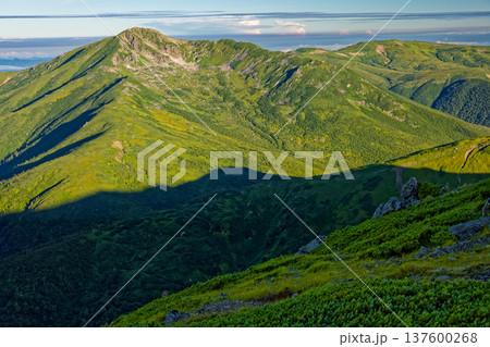 北アルプス・丸山から黒部五郎岳と北ノ俣岳 137600268