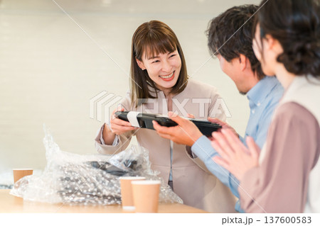 会議で出される仕出し弁当・福利厚生・ケータリング・デリバリー・社員食堂・社内カフェ・食事委託 会議で出される仕出し弁当・福利厚生・ケータリング・デリバリー・社員食堂・社内カフェ・食事委託 137600583