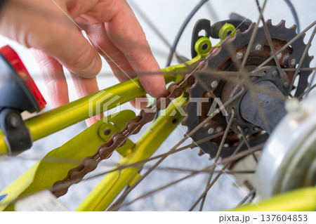 子供用自転車のチェーン 137604853