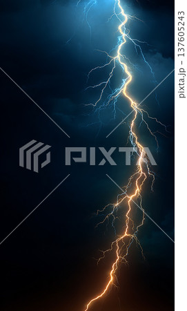 スマホ画面・ストーリーズに最適な青とオレンジに輝く落雷の背景素材 137605243