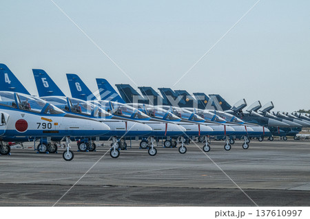 青空の希望 ブルーインパルス 青空の希望 ブルーインパルス 137610997