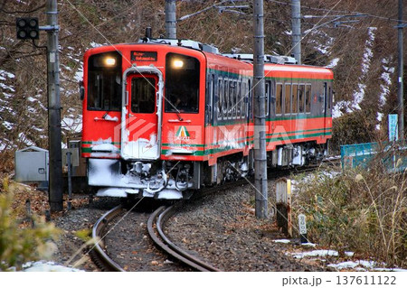 凍てつく鉄路を『鬼怒川温泉』から『会津』へ　会津鉄道・快速AIZUマウントエキスプレス 137611122