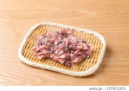 ボイルしたホタルイカ ボイルしたホタルイカ 137611833