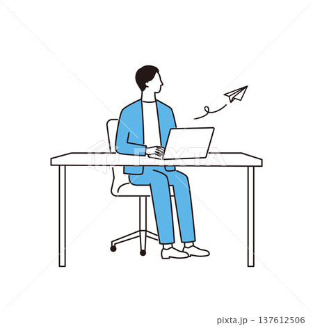 男性ビジネスパーソンのパソコンから紙飛行機が飛んでいくメール送信のイメージ 137612506