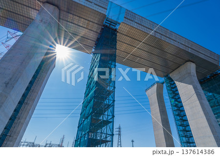 大阪府　新名神高速　淀川右岸の高槻高架橋工事 2026年2月 137614386