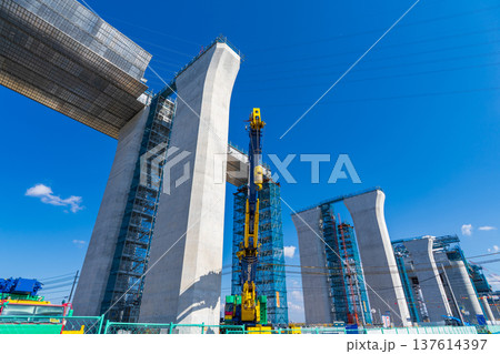 大阪府　新名神高速　淀川右岸の高槻高架橋工事 2026年2月 137614397