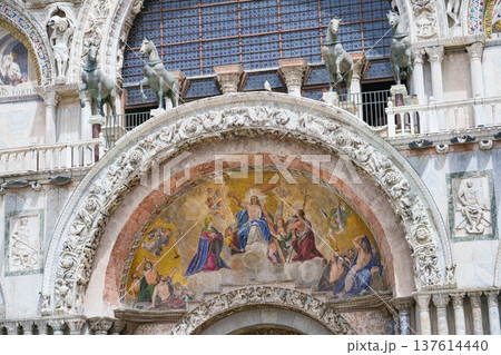 イタリア_ヴェネツィア_サン・マルコ寺院 137614440