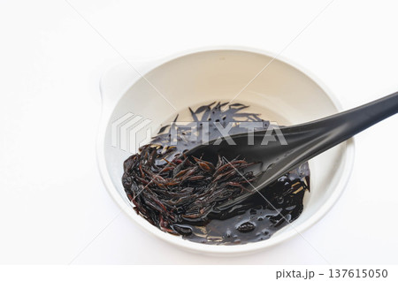 水で戻した芽ひじき 水で戻した芽ひじき 137615050
