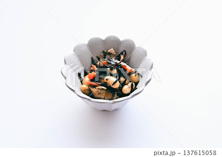 ひじきの煮物 137615058