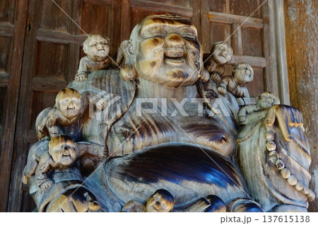 山寺　立石寺　本堂　根本中堂　寶珠山阿所川院立石寺　招福布袋尊　 137615138