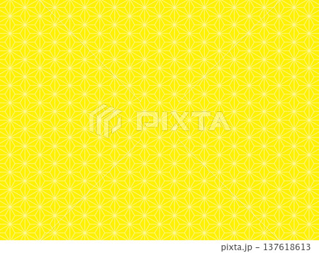 黄色の麻の葉の背景 黄色の麻の葉の背景 137618613