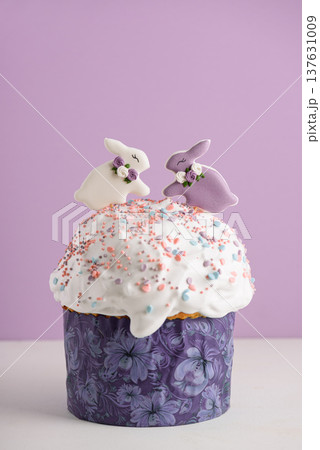 Easter cakes with Bunny Toppers and Sprinkles. Festive Spring Composition Easter cakes with Bunny Toppers and Sprinkles. Festive Spring Composition 137631009