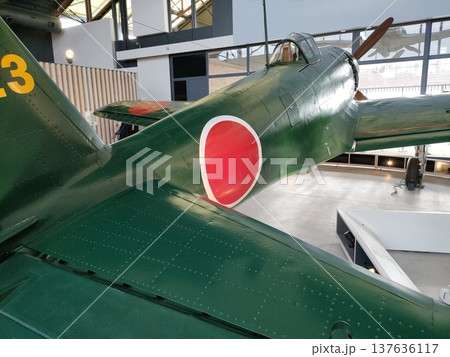 爆撃用の戦闘機 爆撃用の戦闘機 137636117