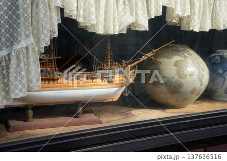 街角の風景　スケッチ写真 137636516