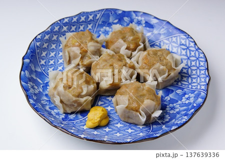 大粒の肉焼売 大粒の肉焼売 137639336