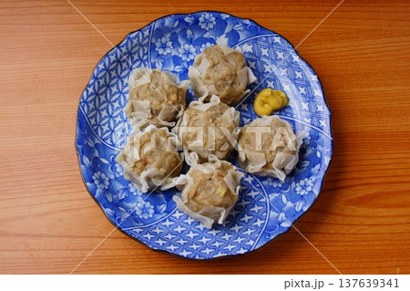 大粒の肉焼売 137639341