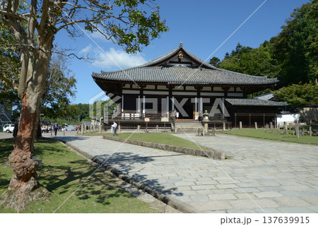 東大寺　法華堂　奈良市雑司町 137639915