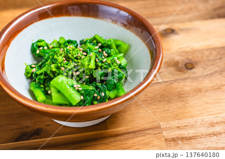 菜の花のからし和え、日本の春の和食副菜 菜の花のからし和え、日本の春の和食副菜 137640180