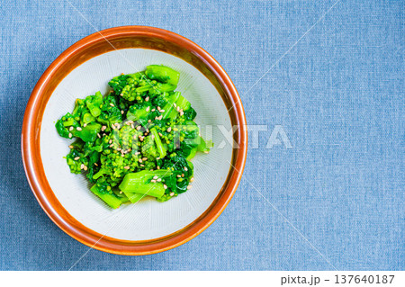 菜の花のからし和え、日本の春の和食副菜 菜の花のからし和え、日本の春の和食副菜 137640187