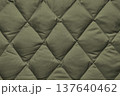 ダウンジャケット生地のテクスチャ 137640462