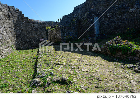 中城城跡 琉球王国の古城 中城城跡 琉球王国の古城 137640762