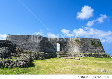 中城城跡　琉球王国の古城 137640800