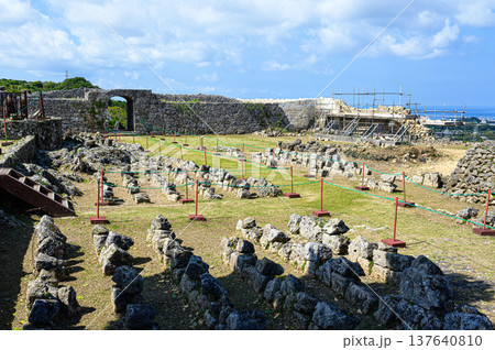 中城城跡　琉球王国の古城 137640810