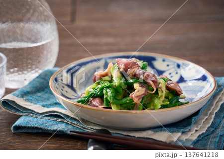 ホタルイカとあさつきのぬた 酢味噌和えの春のおつまみ 137641218