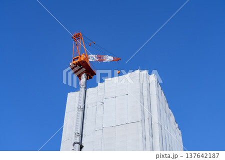 ビルの建設工事 137642187