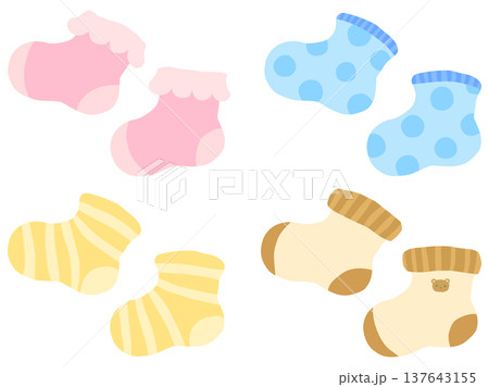 子ども用靴下のイラストセット ベクター素材 137643155